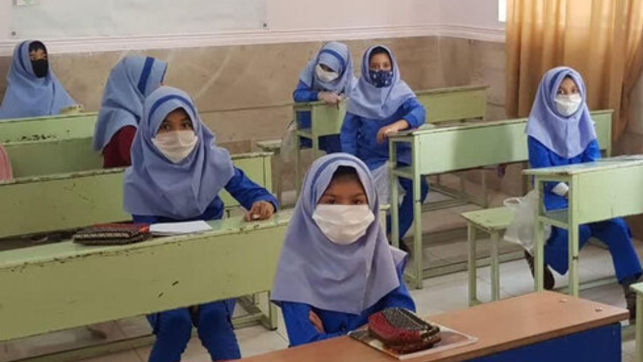 بازگشایی‌ها آهسته و با درنگ باشد