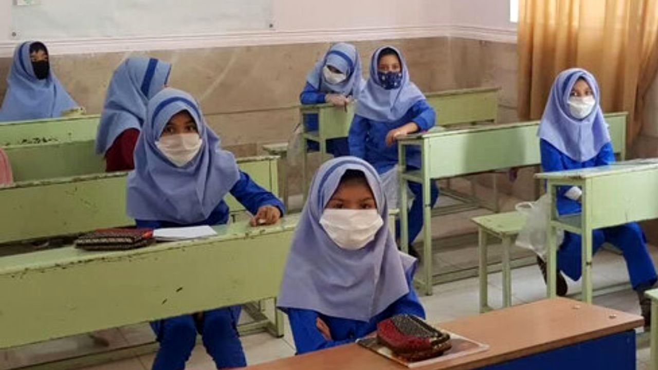 بازگشایی‌ها آهسته و با درنگ باشد