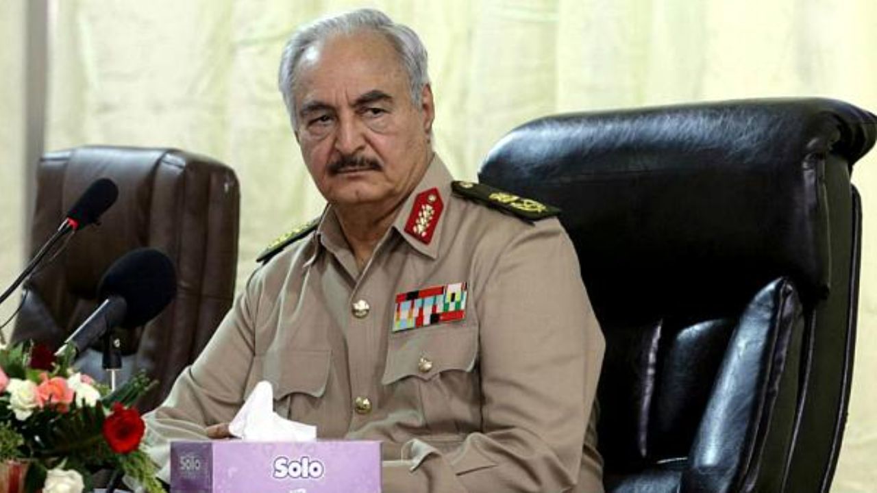 خلیفه حفتر نامزد انتخابات لیبی شد/"هدفم رهبری مردم در مرحله‌ سرنوشت ساز است نه قدرت طلبی"