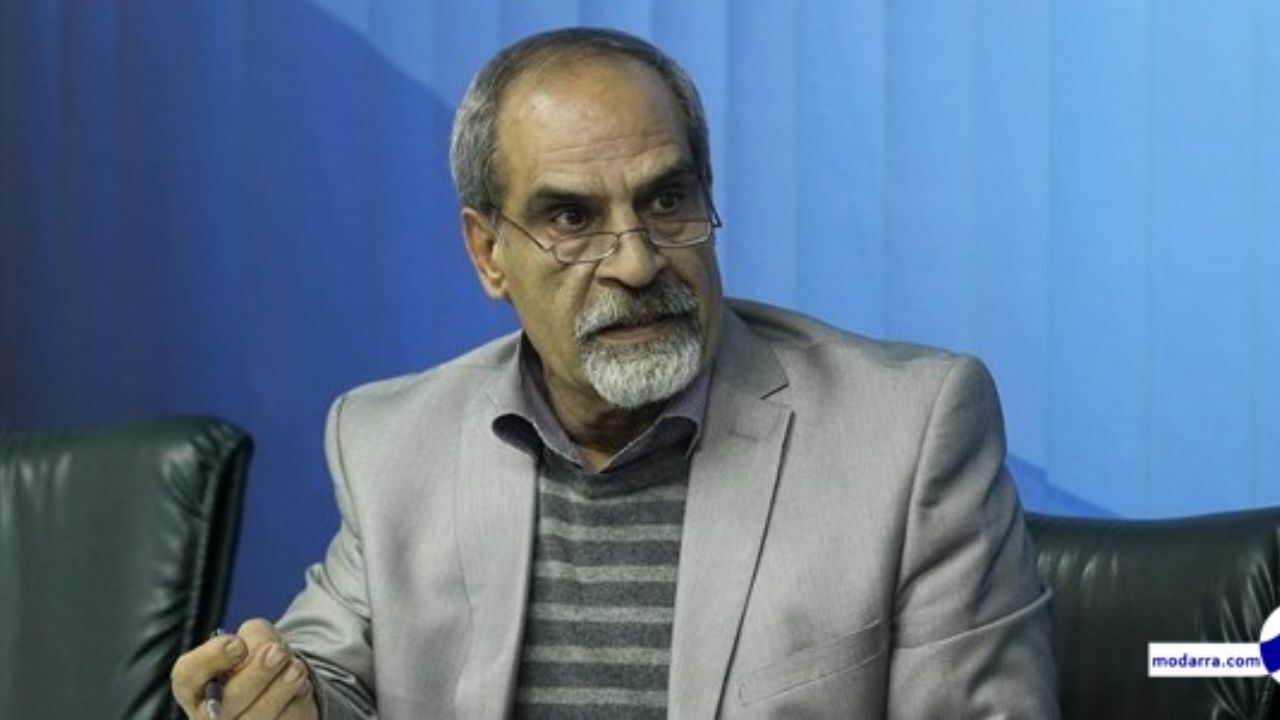 در ایران اصولا امکان شکایت از قوا وجود ندارد؛ همان نظارت کافی است/ معضل ما در کشور مطلق العنان بودن هر یک از قواست/ نقد از قوای سه‌گانه نتیجه ندارد