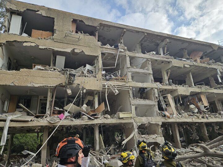 ایران در جدیدترین حملات به اسرائیل از موشک‌های بالستیک سنگین استفاده کرده است