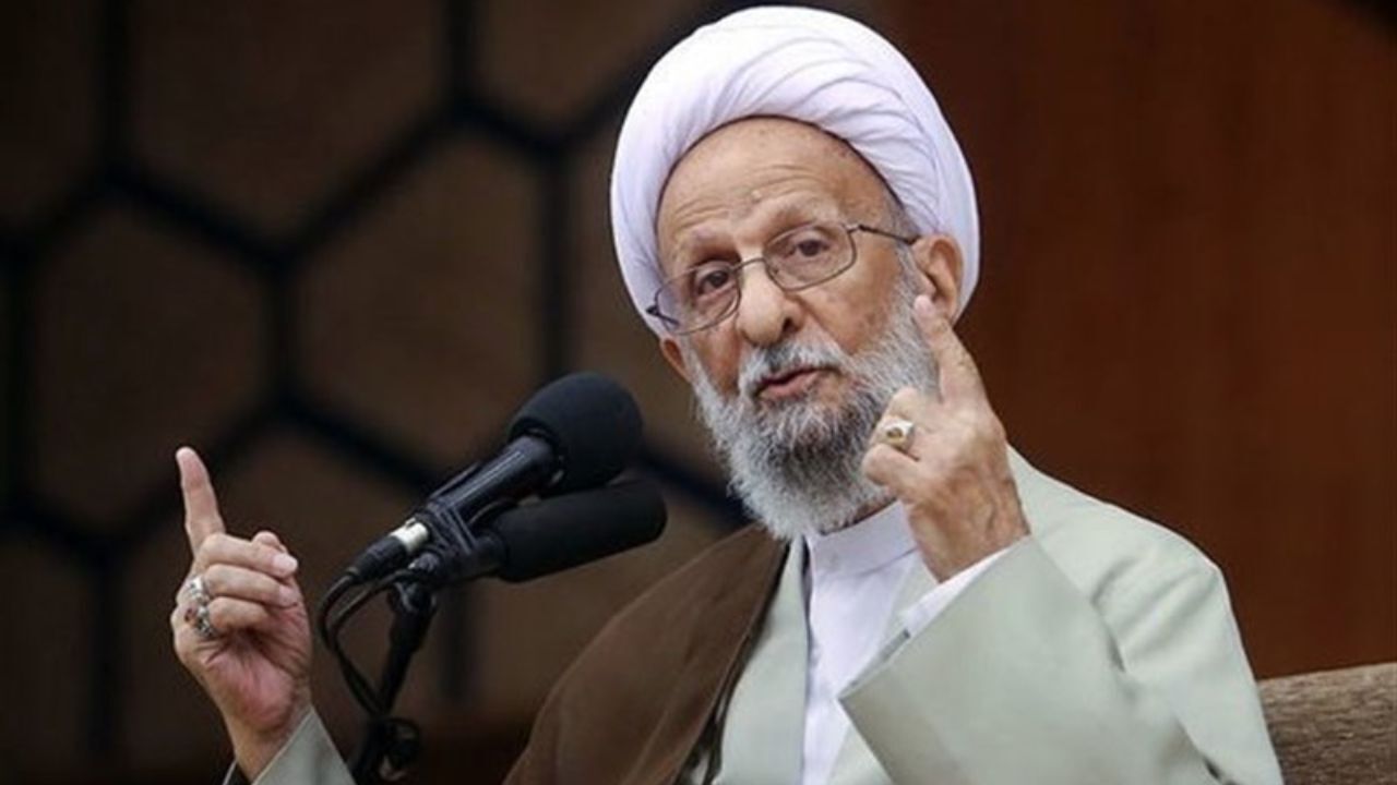 تضعیف مسائل فرهنگی نگران کننده است/ امروز وضعیت خیابان‌ها و بازارها در کشورمان شایسته جامعه اسلامی نیست/ برخلاف خواست دشمن به چهل سالگی انقلاب رسیدیم