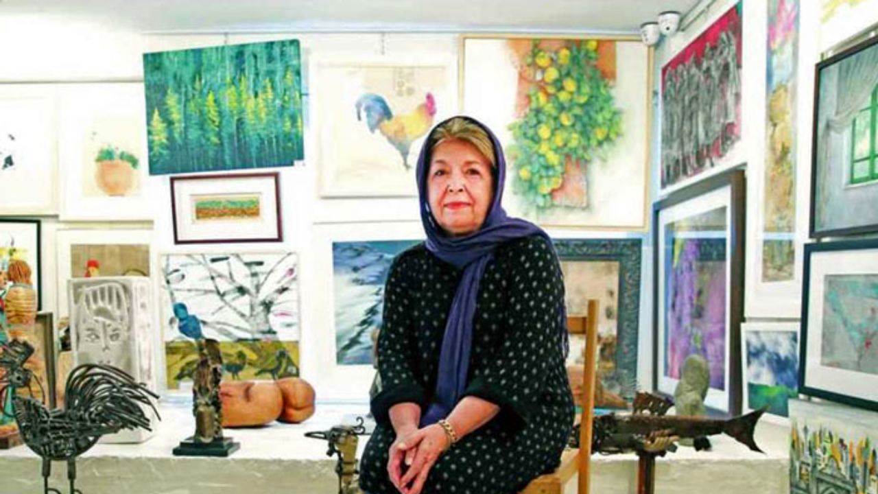 مجموعه خصوصی لیلی گلستان کتاب شد
