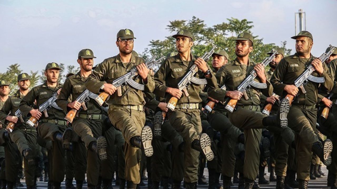 اضافه خدمت سربازان تحت شرایط خاص بخشیده می‌شود