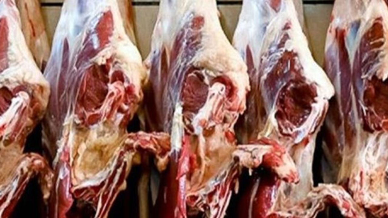 کشف 3 تن گوشت احتکار شده در محدوده ستارخان