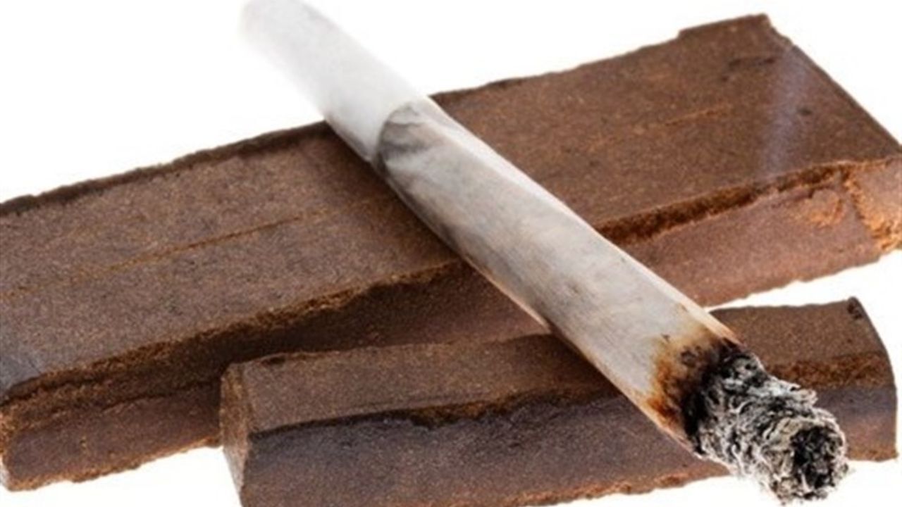 چگونه مصرف‌کننده چرس یا حشیش را بشناسیم؟