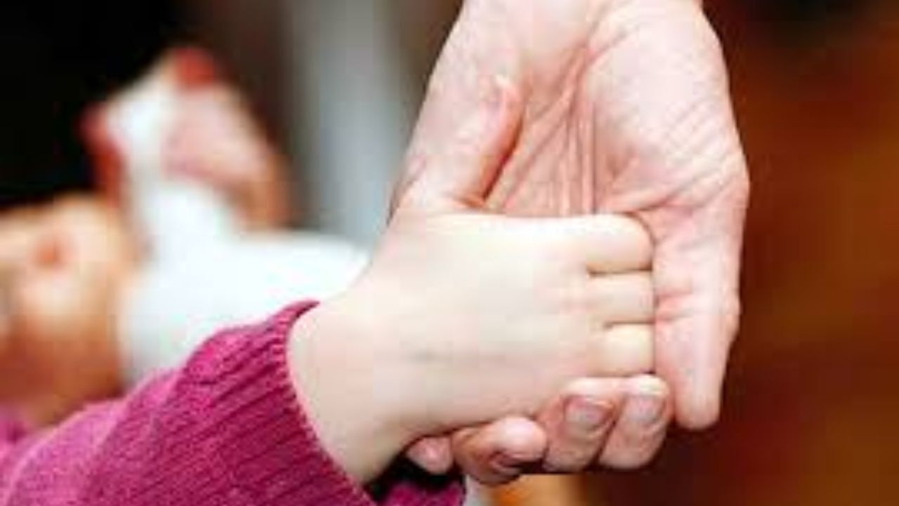 از بیمه زنان خانه‌دار تا افزایش درخواست برای فرزندخواندگی