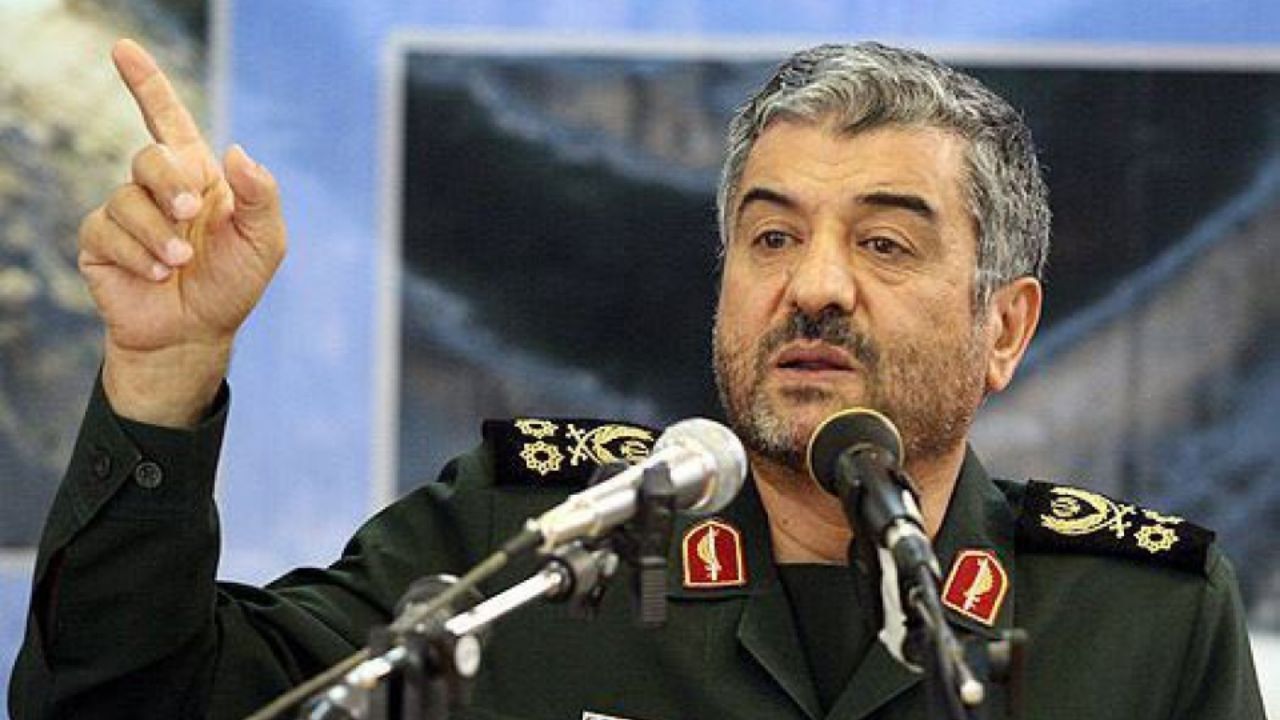 انتقام خون شهدای مظلوم‌مان را می‌گیریم/ پاکستان به مسئولیت‌ خود در مبارزه با تروریست‌ها عمل نکند، مزدوران را مجازات می‌کنیم