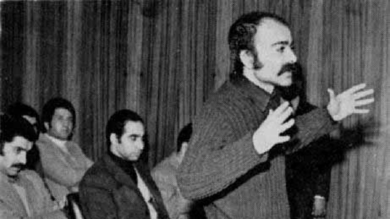 من یک فدائی خلق ایران هستم