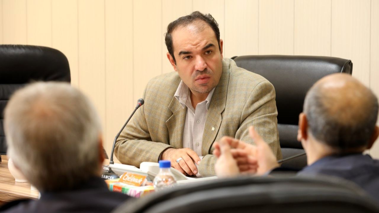 تمام مطالبات کارکنان شهرداری تا پایان سال پرداخت می‌شود/ از هر خانواده شهدای آتش‌نشان یک نفر در شهرداری استخدام شدند/ تخلف در جذب 280 نیرو در شهرداری فعلی/ کاهش سازمان‌های تابعه شهرداری باید به تایید وزارت کشور برسد/ نمی‌توانیم در همه برون‌سپاری‌ها از نیر