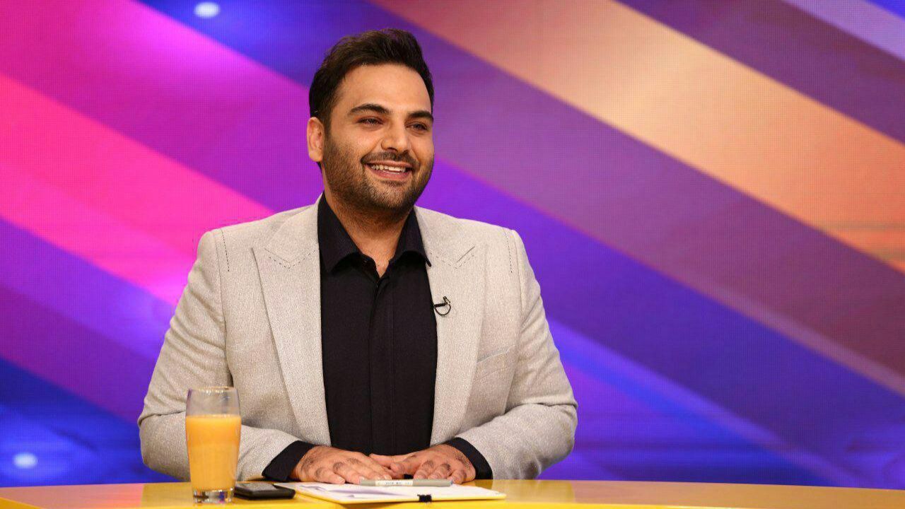 «احسان علیخانی» مجری ویژه‌برنامه تحویل سال شبکه 3 شد