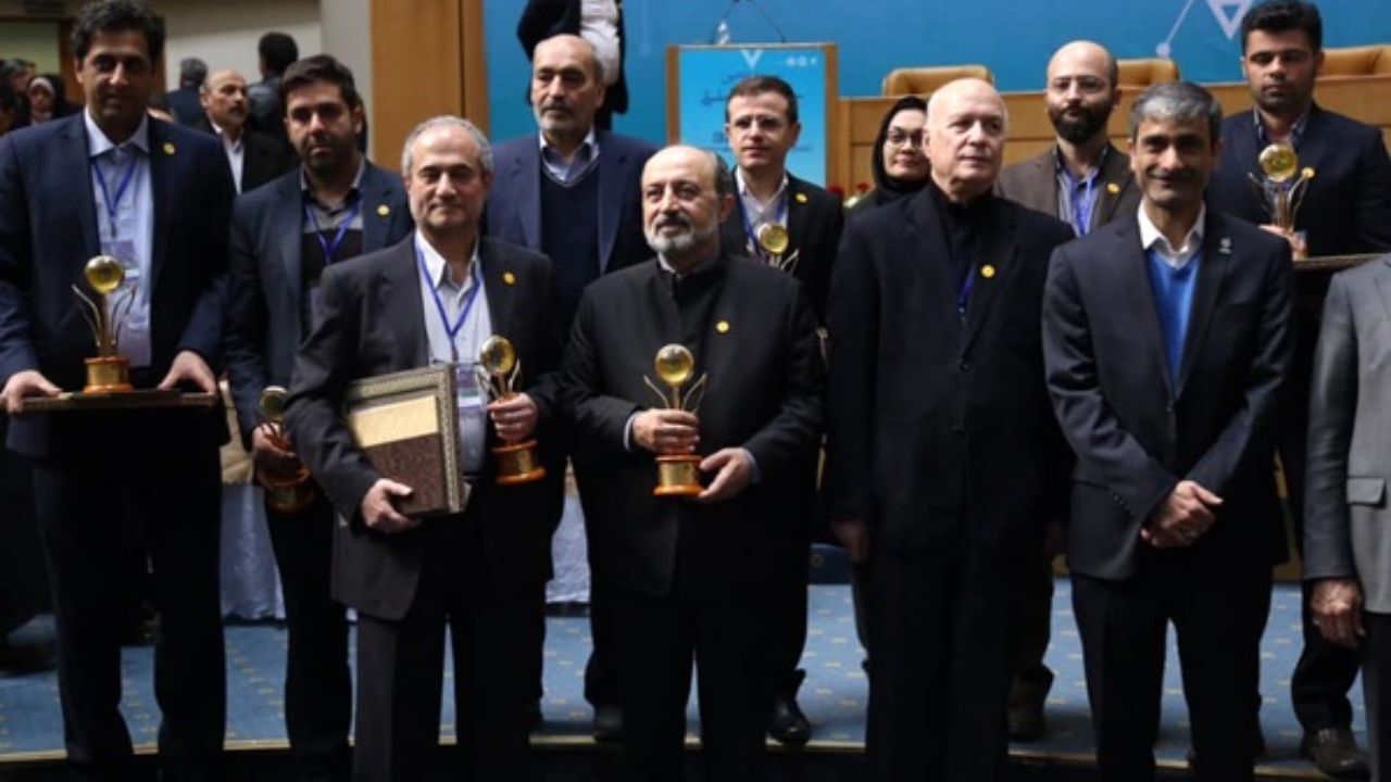 رتبه نخست جشنواره خوارزمی به داریوش طلایی اعطا شد