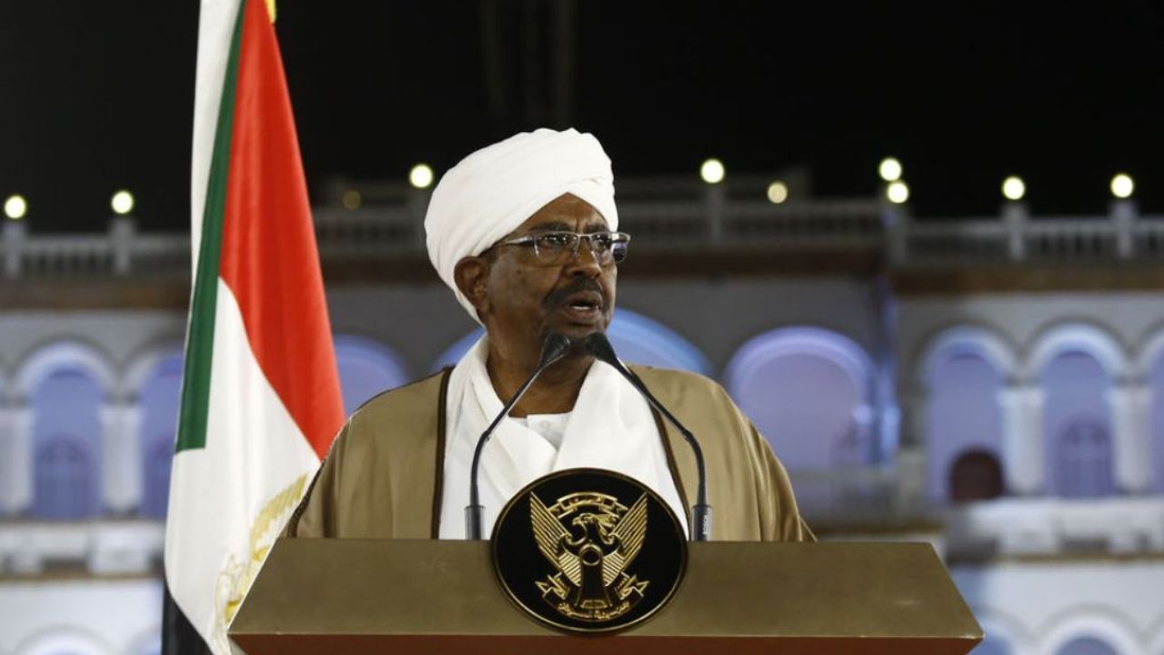 رهبر حزب مخالف سودان خواستار استعفای البشیر شد
