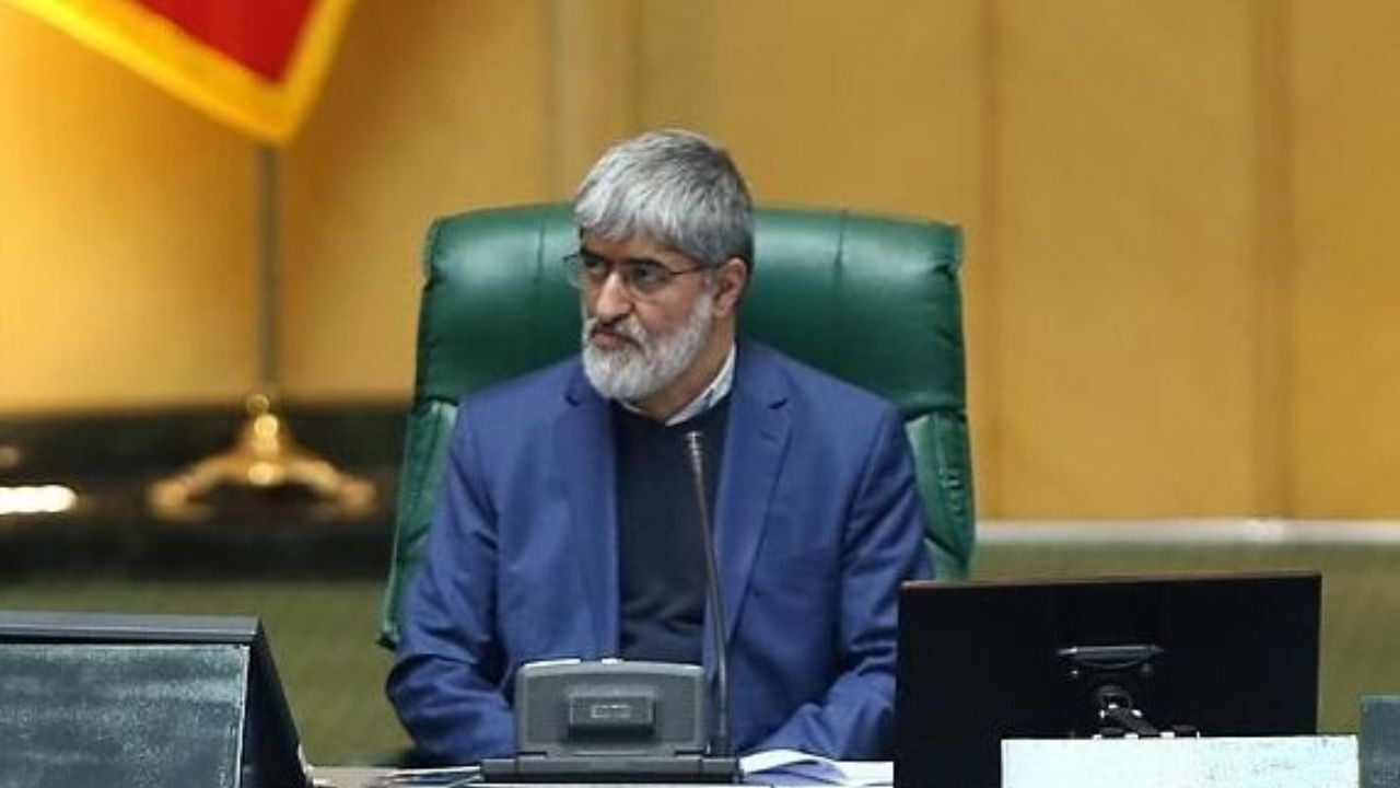 منتظر نتیجه دادگاه اختلاس شرکت پتروشیمی ایران هستیم