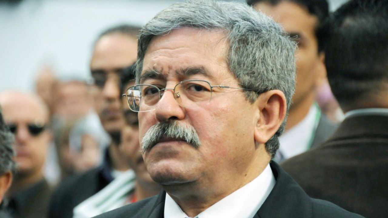 نخست وزیر الجزایر استعفا کرد