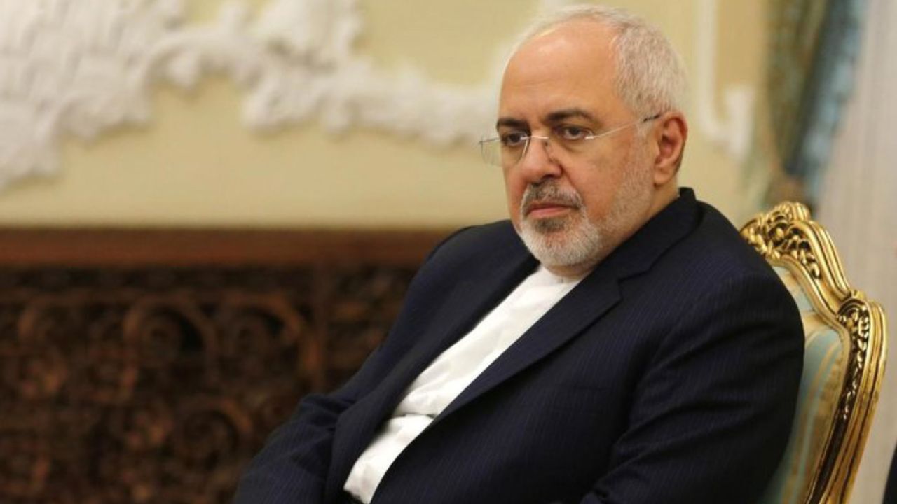 وزیر امور خارجه برای دیدار با مراجع وارد قم شد