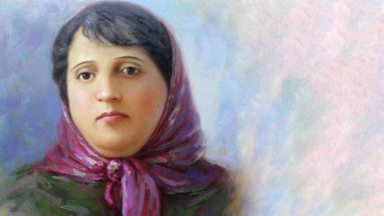 پروین ، سفیر صلح و مهربانی در آسمان شعر ایران بود