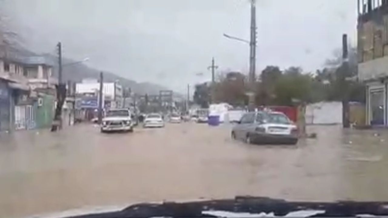 سیل به شهر زلزله‌زده سرپل‌ذهاب رسید + ویدئو