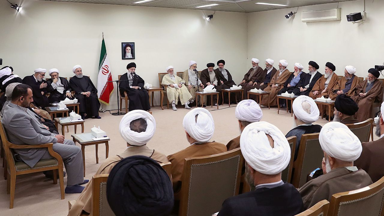 اعضای مجلس خبرگان رهبری با رهبر انقلاب دیدار کردند