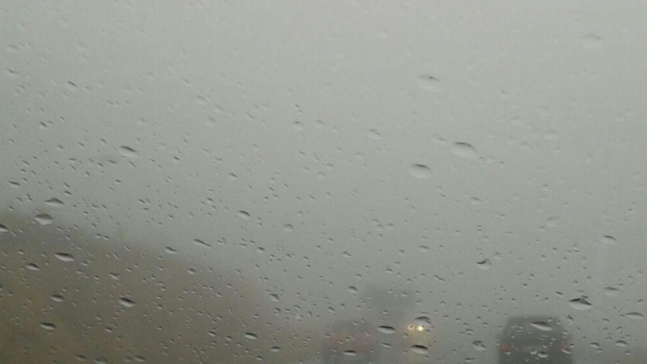 مه و کاهش دید در محور کرج-چالوس/ جاده بوشهر مسدود است/ آّب‌گرفتگی در جاده کن