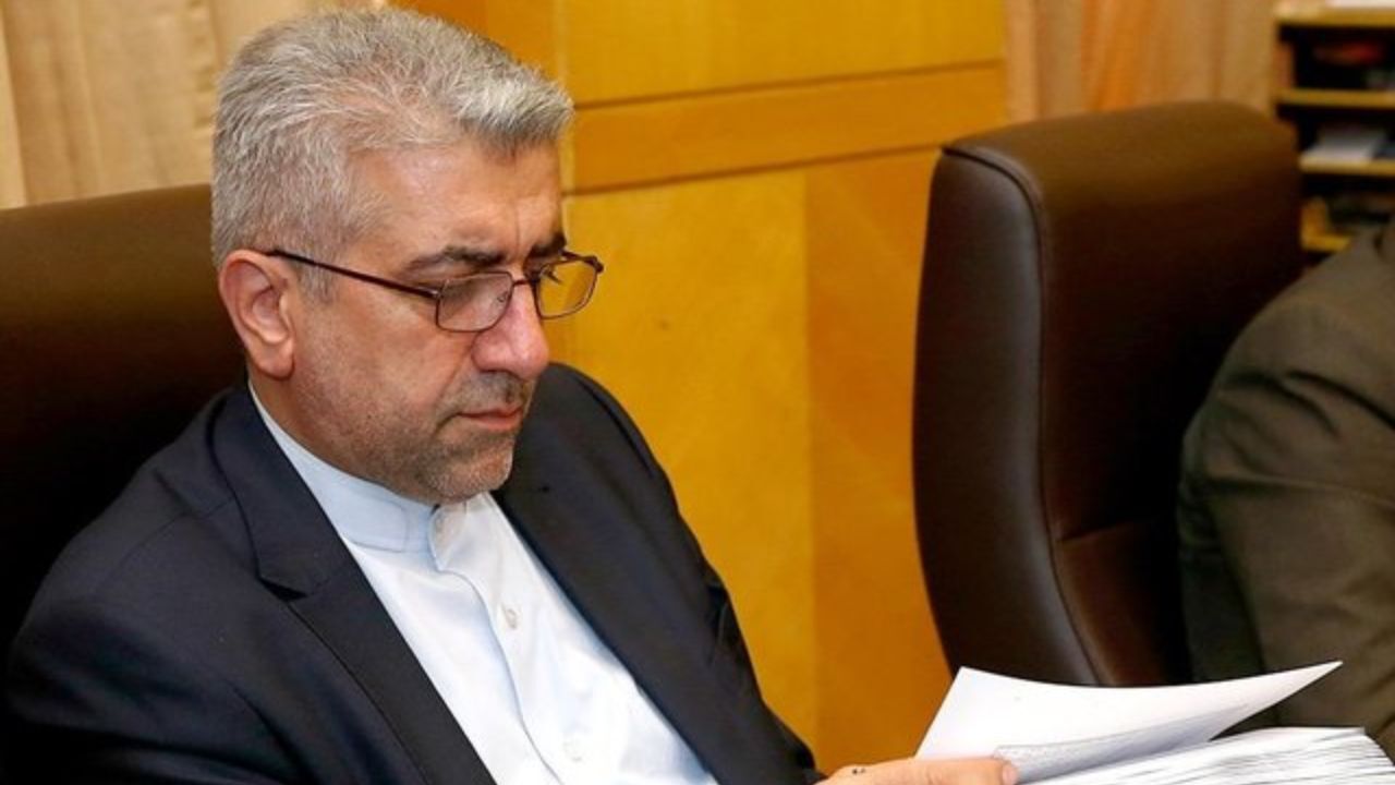 وزیر نیرو در فراکسیون مستقلین حضور می‌یابد