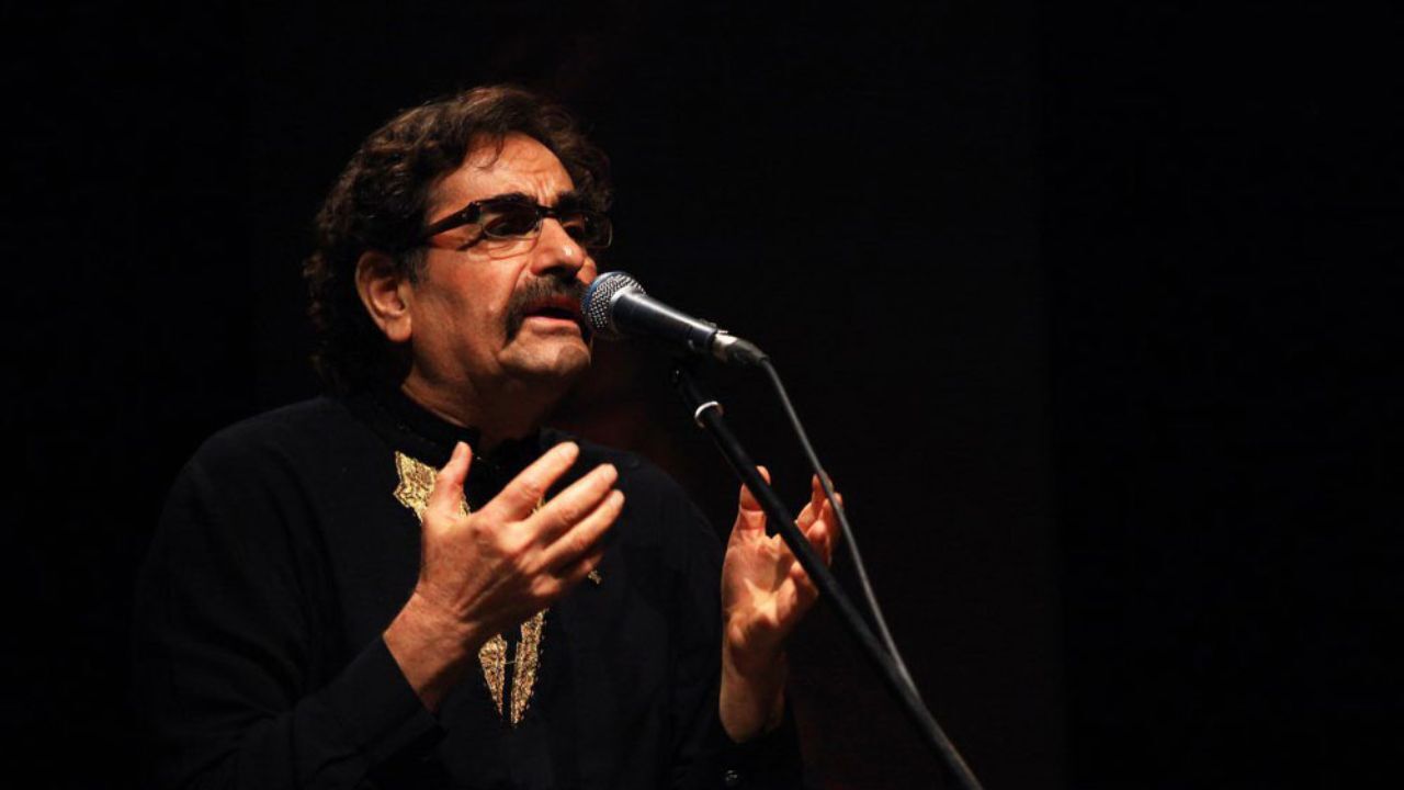 شوالیه آواز برای سیل‌زدگان می‌خواند