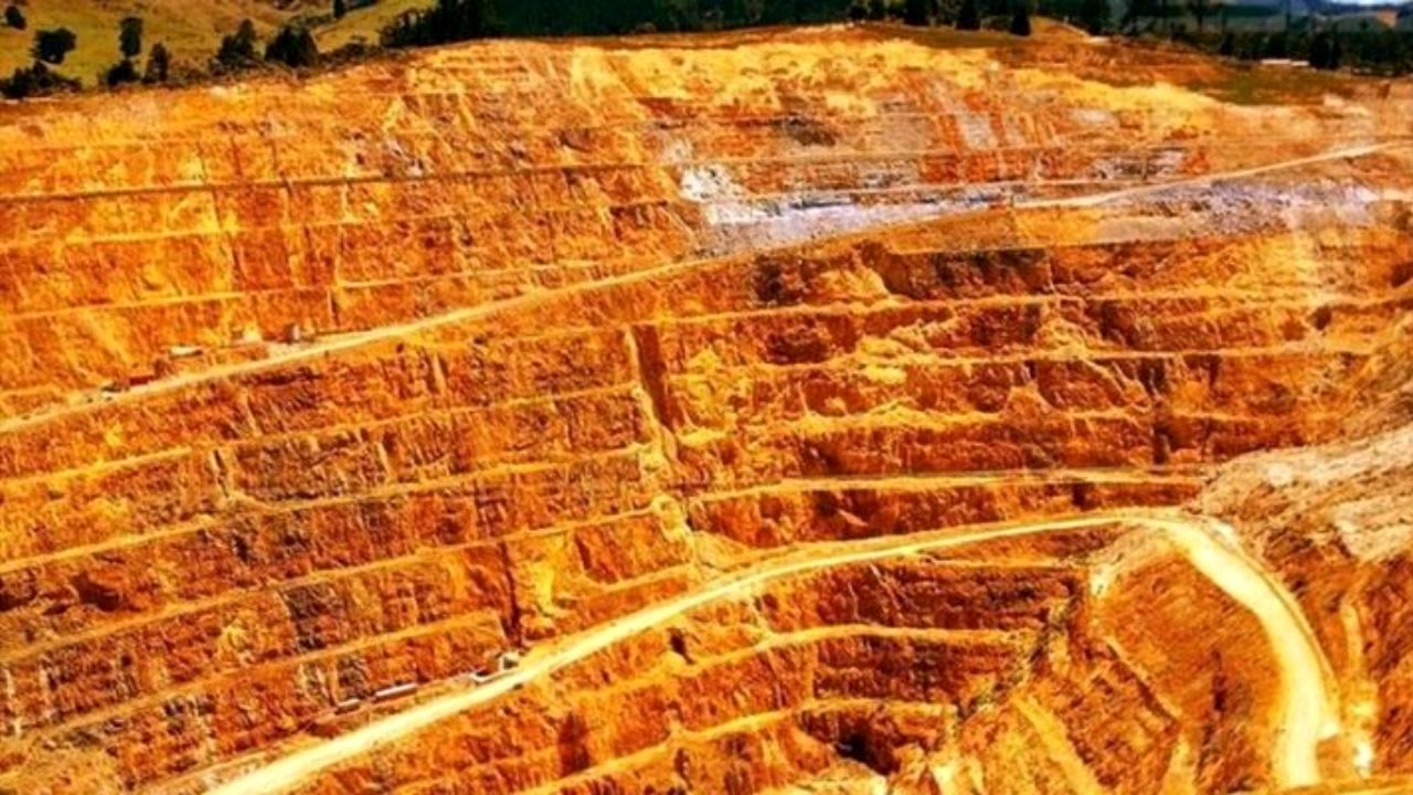 ایجاد واحدهای پایین دستی طلا در تکاب