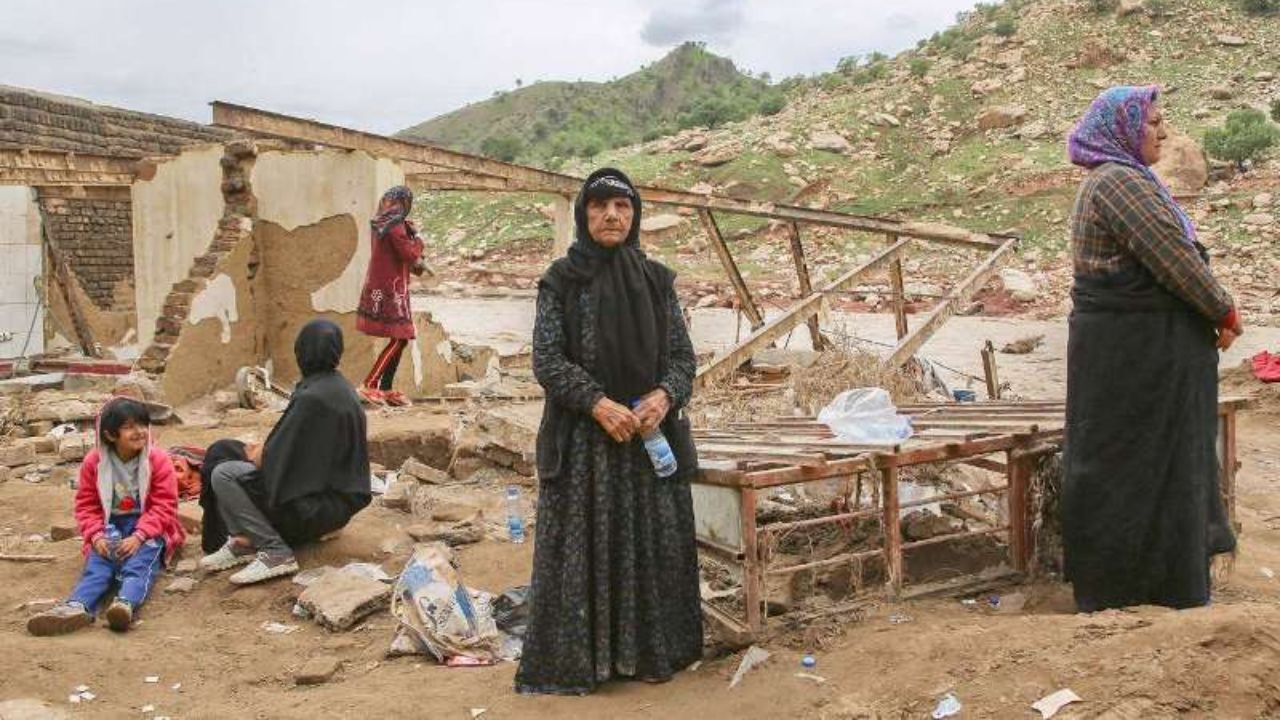 زنان باردار مناطق سیل‌زده شناسایی شدند