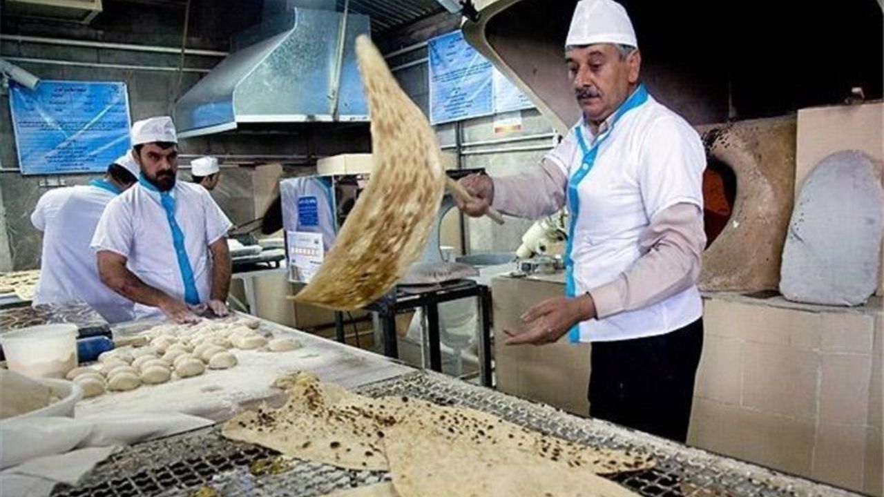 قیمت نان به زودی مشخص می‌شود/ اجبار به فروش نان کنجددار تخلف است