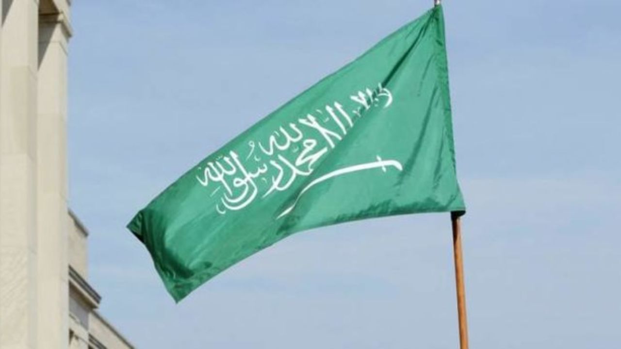 تنش بین ایران و عربستان آسیب جدی به جامعه مسلمانان وارد می‌کند/ ایران منعی برای مذاکره با سعودی‌ها ندارد/ عربستان اولین حامی تحریم‌ها علیه ایران است