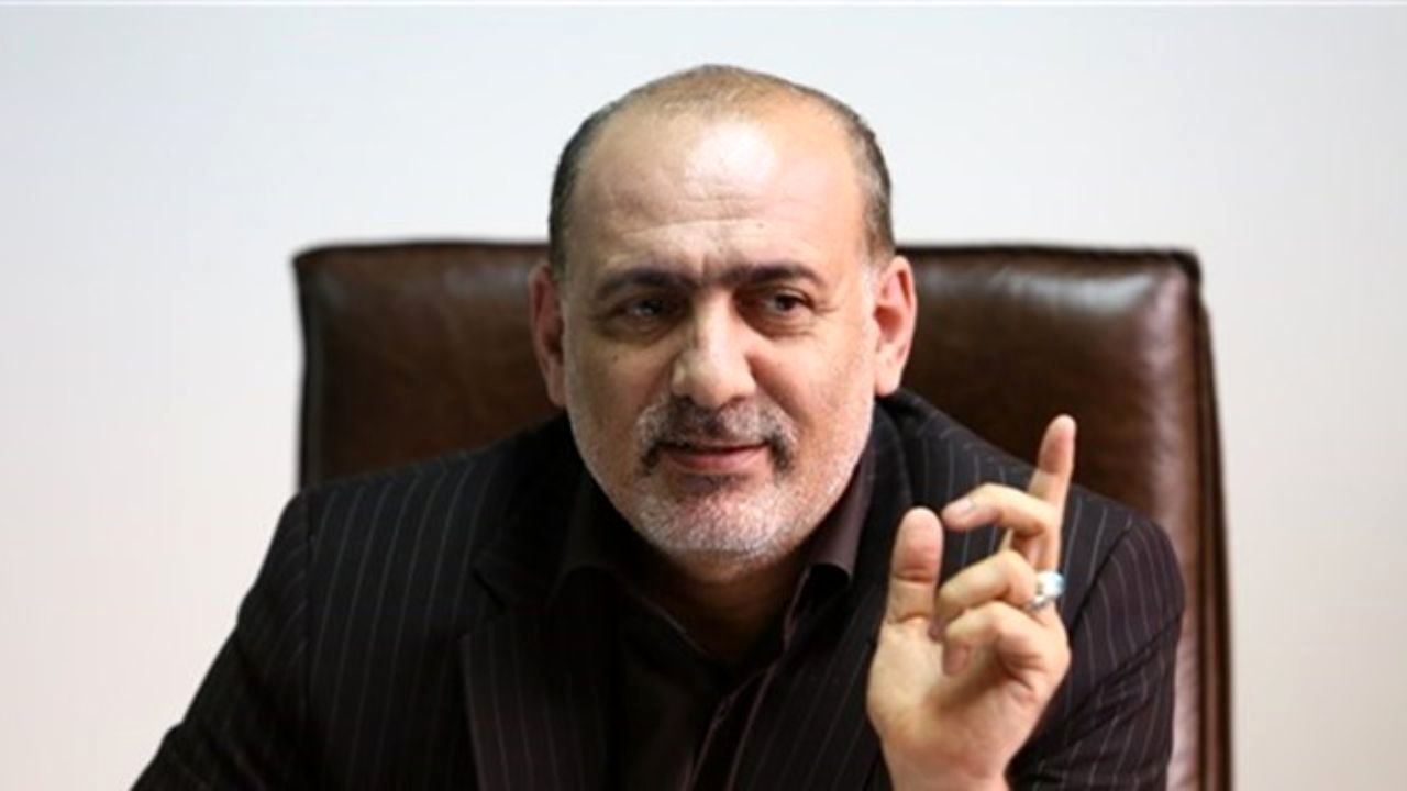 دستورالعمل ممنوعیت پخش ترانه‌های نامناسب در مدارس ابلاغ شد/ مدیرکل فرهنگی و هنری آموزش‌وپرورش: به‌کارگیری نیروی آزاد در بخش سرود حتماً باید با مجوز و تأیید حراست آموزش‌وپرورش باشد