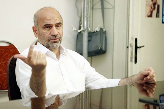 متحدان استراتژیک حکومت تغییر کرده‌اند/ بجای مالیات بر خانه‌های خالی و لوکس بلیط اتوبوس را گران می‌کنند/چرا ارائه اطلاعات توسط بانک مرکزی با اختلال‌ روبرو شده است؟