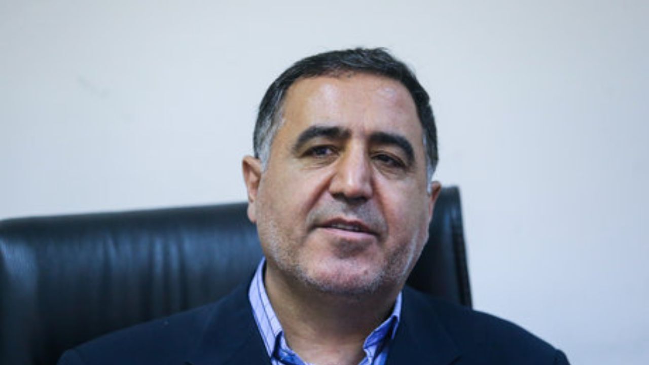 طرح استانی شدن انتخابات قابل دفاع نیست/ استانی شدن انتخابات به‌دنبال پر پیچ و خم کردن مسیر پارلمان است/ مسیر پارلمان از اتوبان به مالرو تبدیل می‌شود