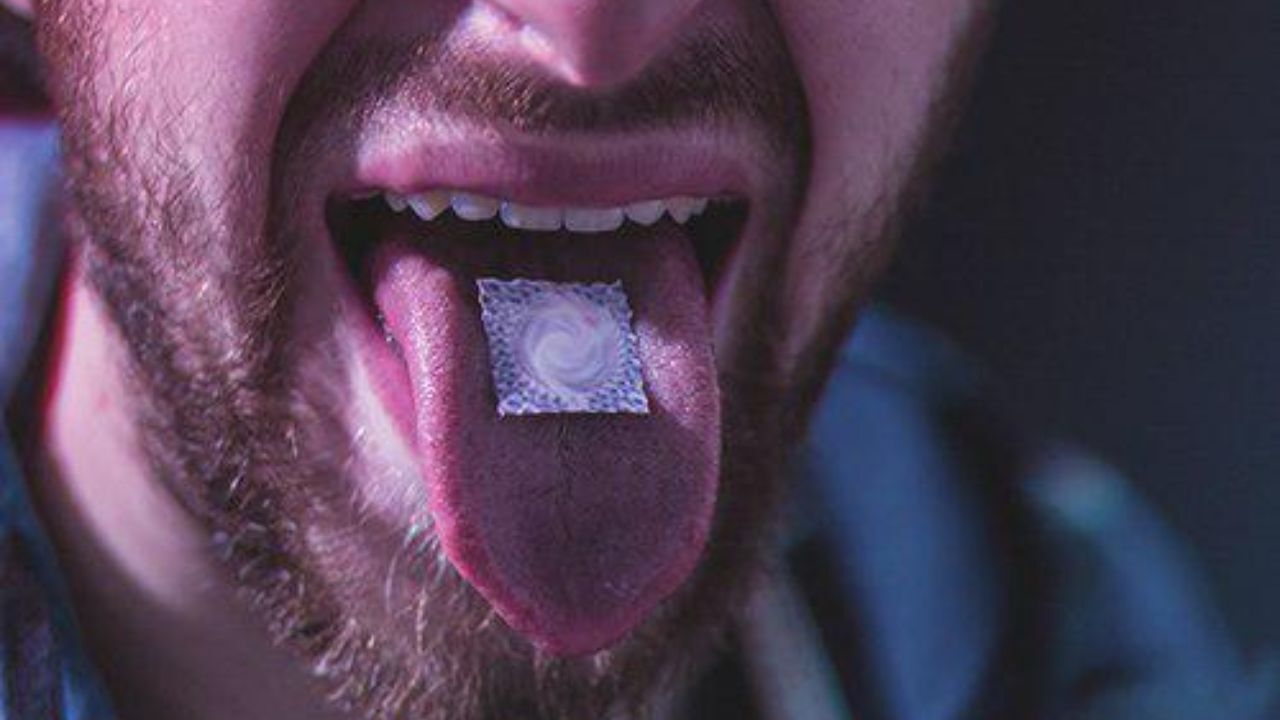 نشانه‌های مصرف کننده LSD چیست؟