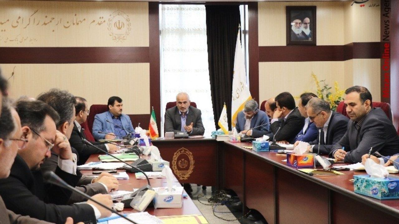بانک‌ها بدهکاران دانه درشت را به دستگاه قضایی معرفی کنند