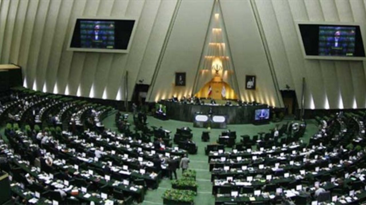 دو سوال از وزیر کشور بدون رأی‌گیری به پایان رسید