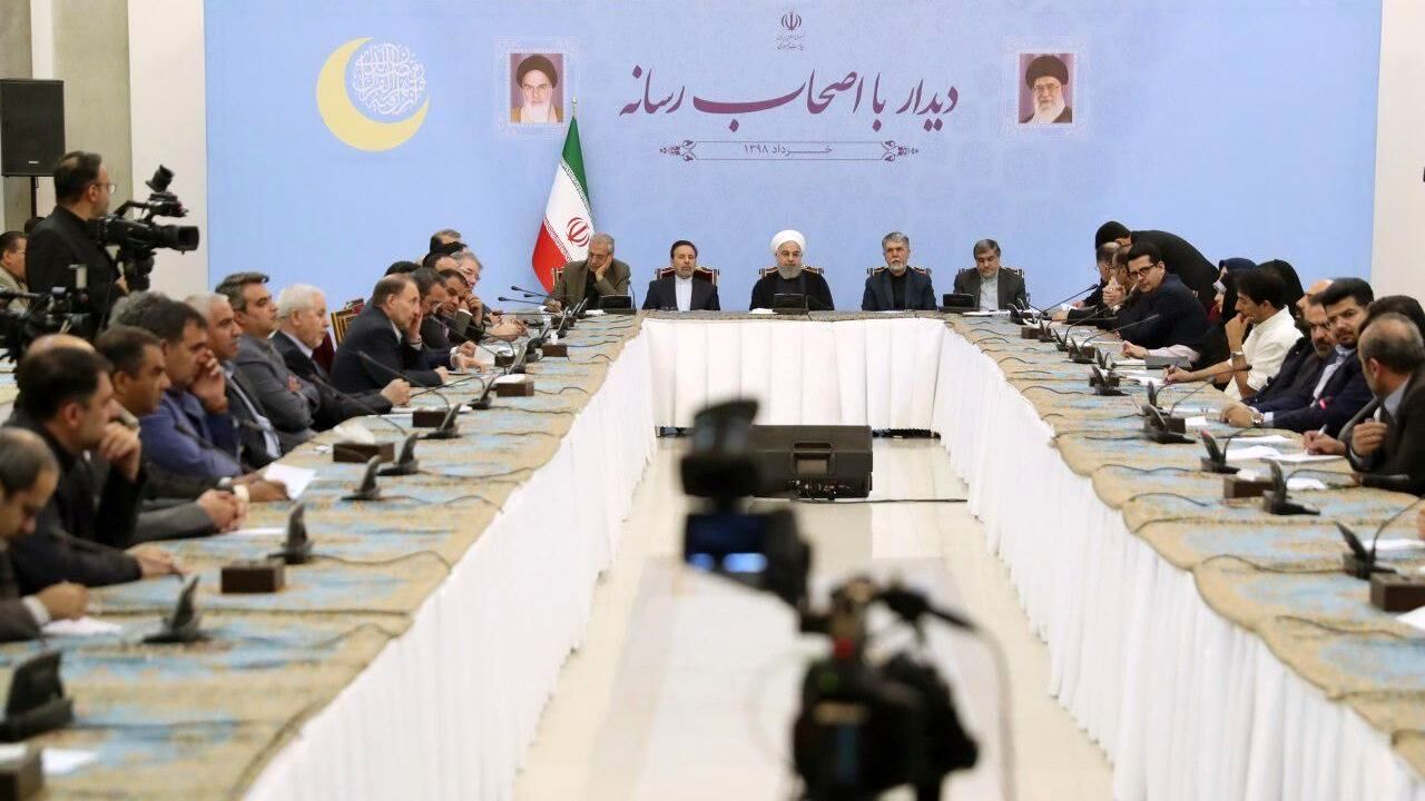 حاشیه‌سازی‌ها پیرامون سخنان اخیر رئیس‌جمهور؛ دلایل مخالفت اصولگرایان با رفراندوم چیست؟