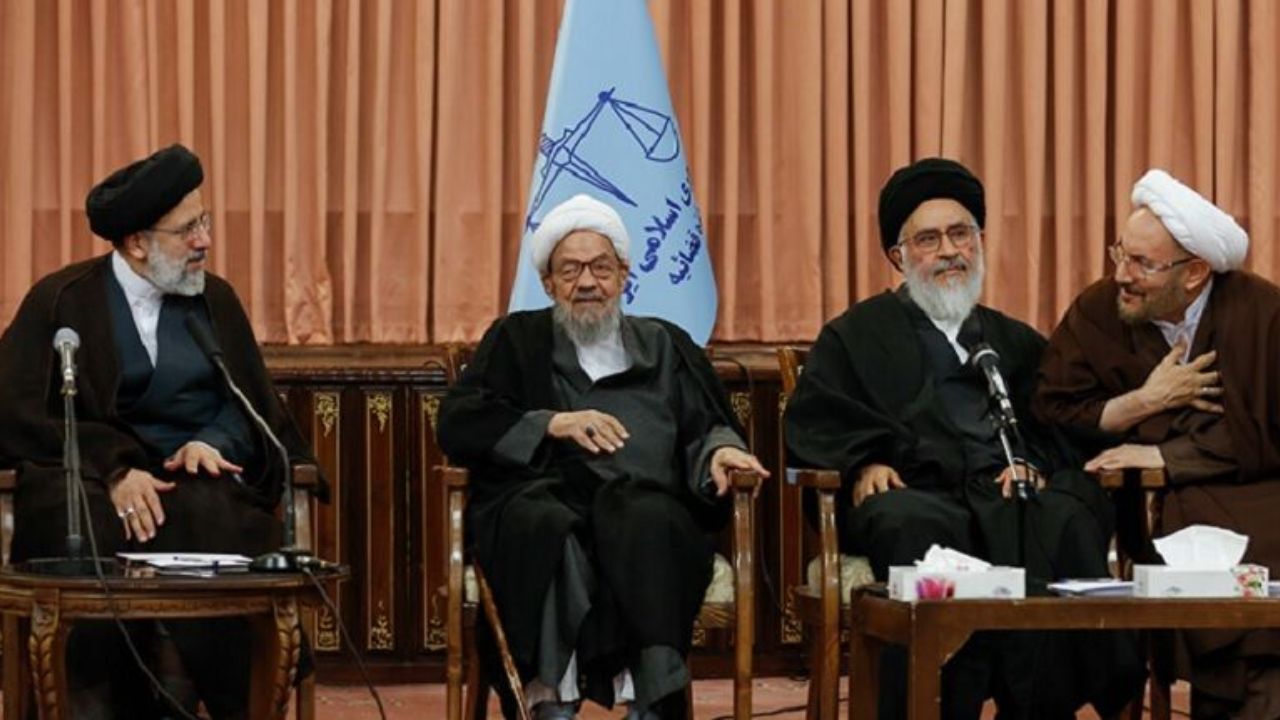 چرا برخی در نشست رئیسی با مسئولان چهار دهه دستگاه قضا غایب بودند؟