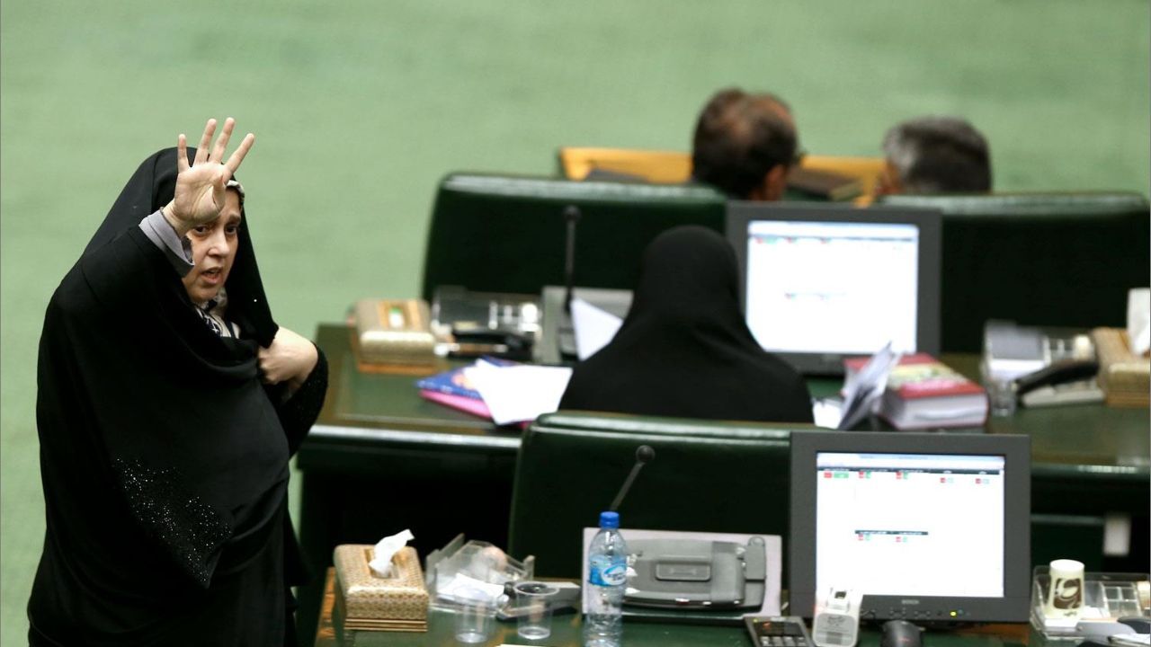 مردان اجازه نمی دهند حتی یک زن به هیئت رییسه مجلس برسد