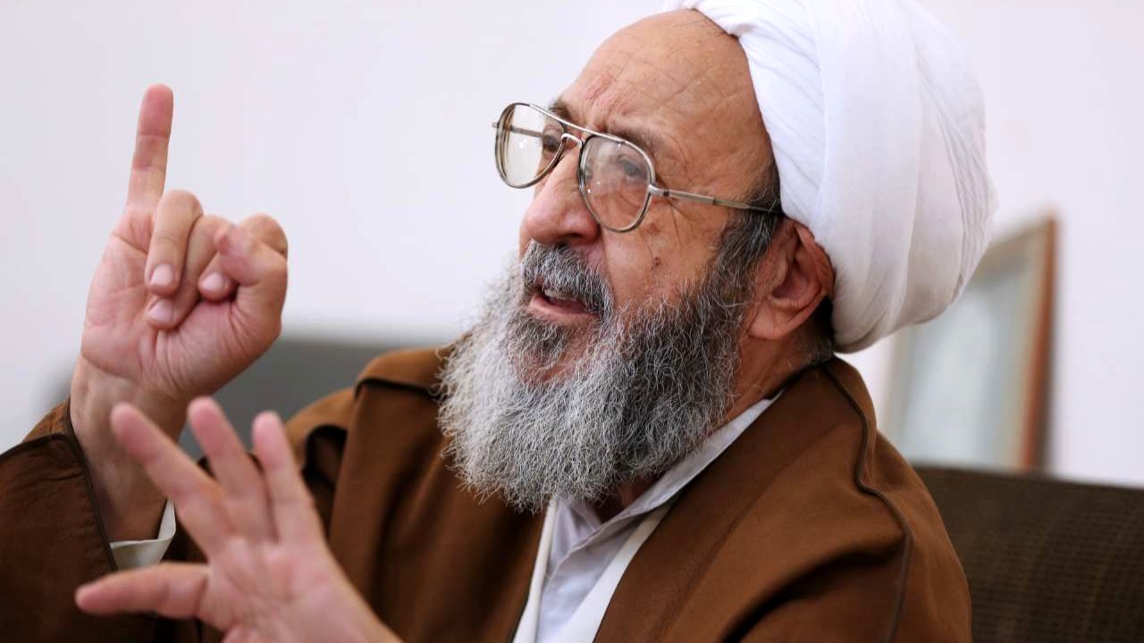 وحدت با تعارف محقق نمی‌شود/ آقایانی که به وحدت معتقدند نظرشان درباره نظارت استصوابی چیست؟/ اختلاف مجمع روحانیون و جامعه‌روحانیت مبنایی است نه سلیقه‌ای