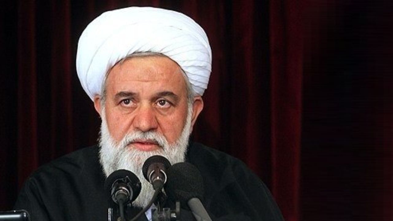 عجیب است که برخی می‌خواهند برای دشمن مرموز و مزوّر ملت جشن بگیرند