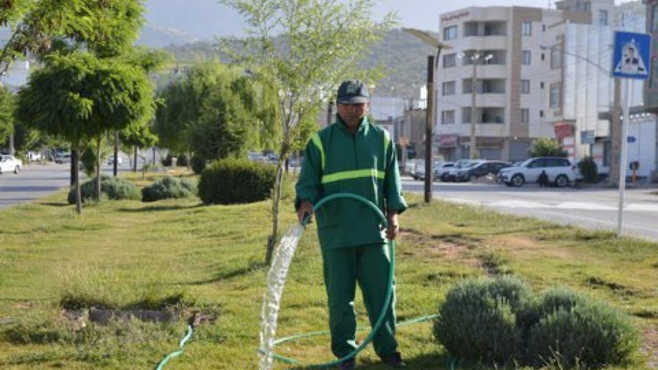 ممنوعیت آبیاری روزانه فضاهای سبز شهری از اول تابستان