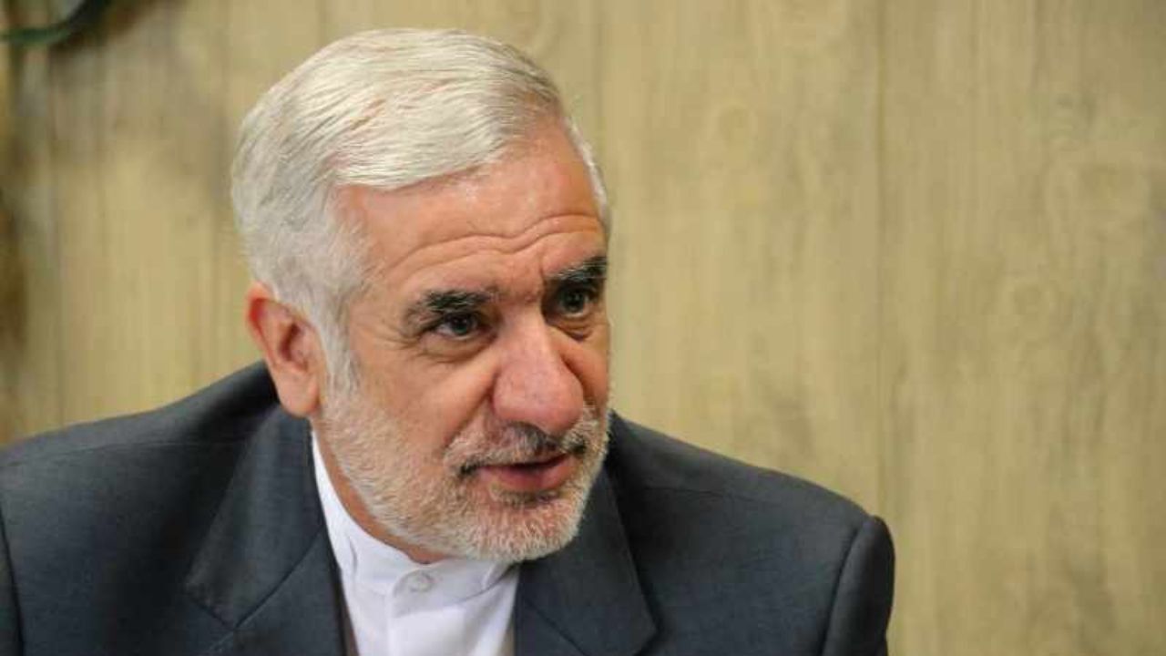 با فیلتر کردن شبکه‌های اجتماعی ما در حالت انفعال هستیم و دشمنان در حالت تهاجم‌اند/ شاید مسئولان به این نتیجه رسیده باشند که باید این فضاها را مدیریت کرد