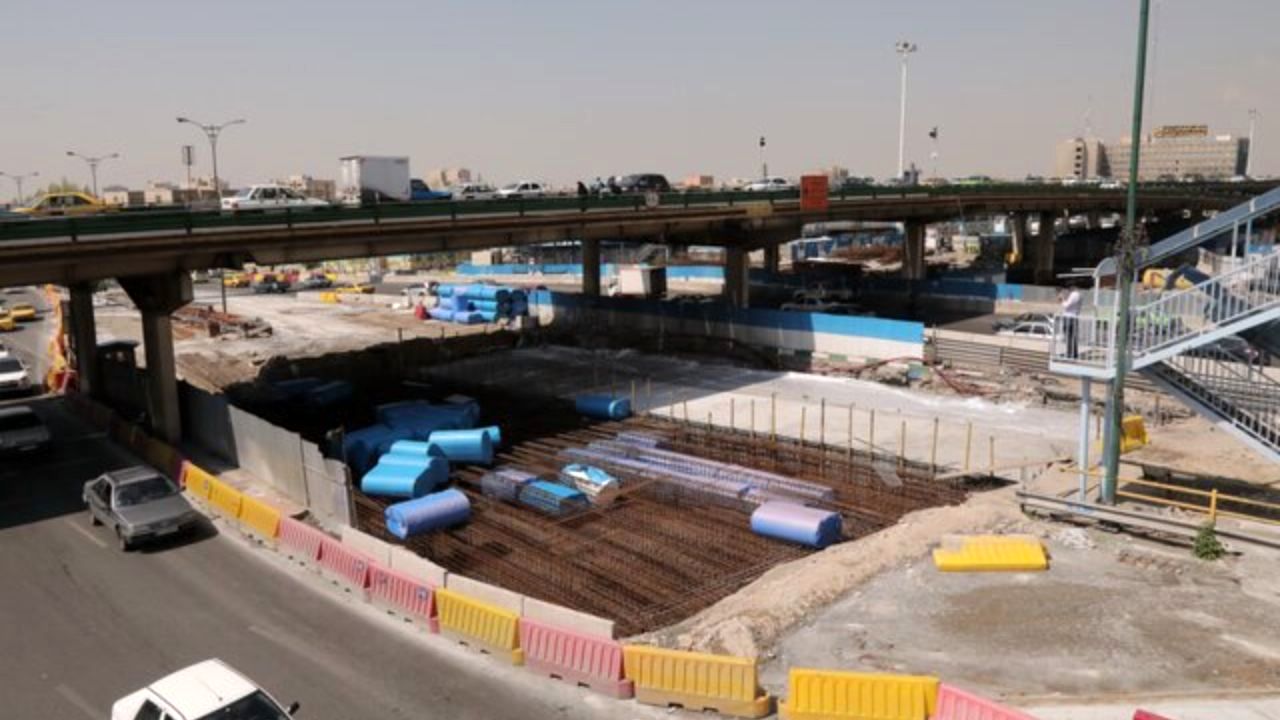 تردد خودروها توسط دوربین در تقاطع جلال - کارگر ثبت نمی‌شود