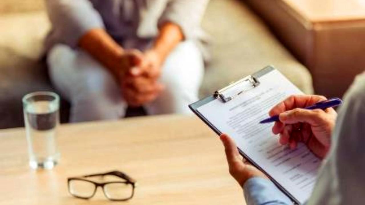 تفاوت روانشناس، مشاور و روانپزشک چیست؟