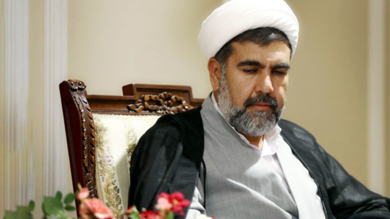 تسامح در مبارزه با فساد همدستی با فاسدان است/ مسئولی که چشم خود را به روی فساد ببندد از مفسد بدتر است/ مفسد اقتصادی همیشه در دولت جای پا پیدا می‌کند