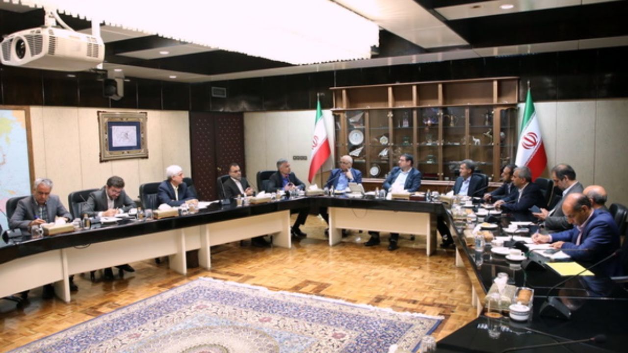 خوشبختانه در صنعت فولاد به خودکفایی مناسبی رسیده‌ایم
