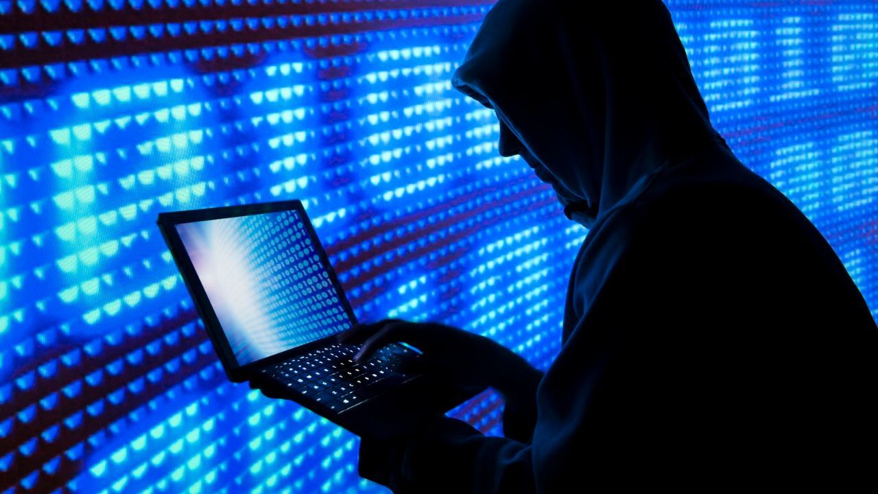 مدیر «فن‌پیج» بازیگر معروف در اینستاگرام بازداشت شد