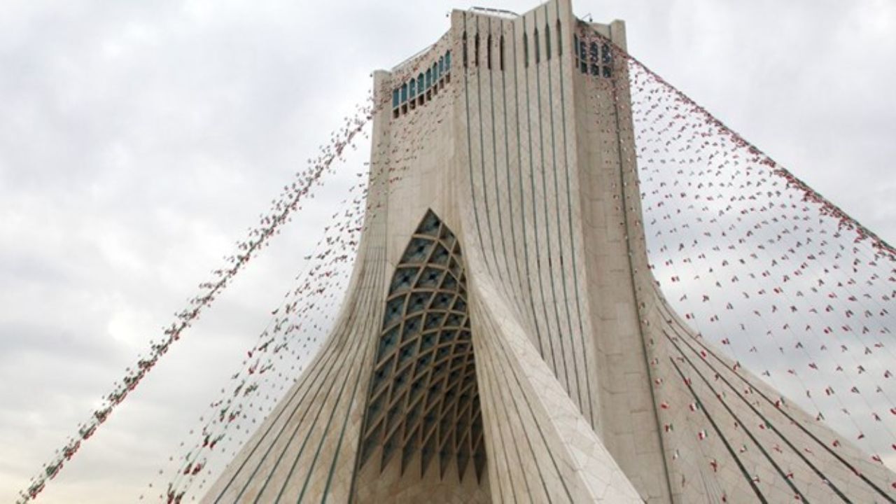 «آزادی» هنوز هست