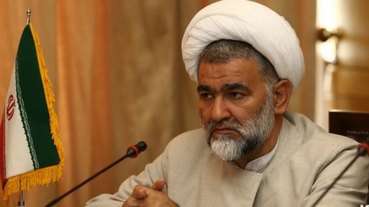  همسر و فرزندان مسئولین باید در شهرهای محل خدمت آنها مستقر باشند